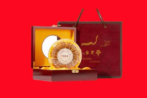 收购资讯:石林县回收冬虫夏草是按克吗